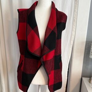 Stylish Red and Black Plaid Open Front Vest! Women SZ M